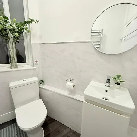 Wandsworth Guest Rooms 64 Лондон Экстерьер фото