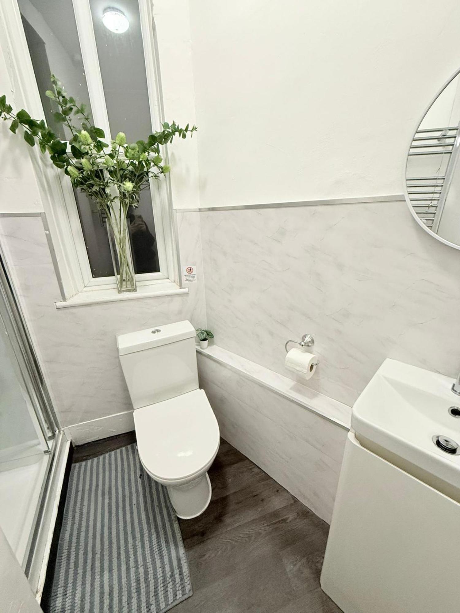Проживание в семье Wandsworth Guest 64